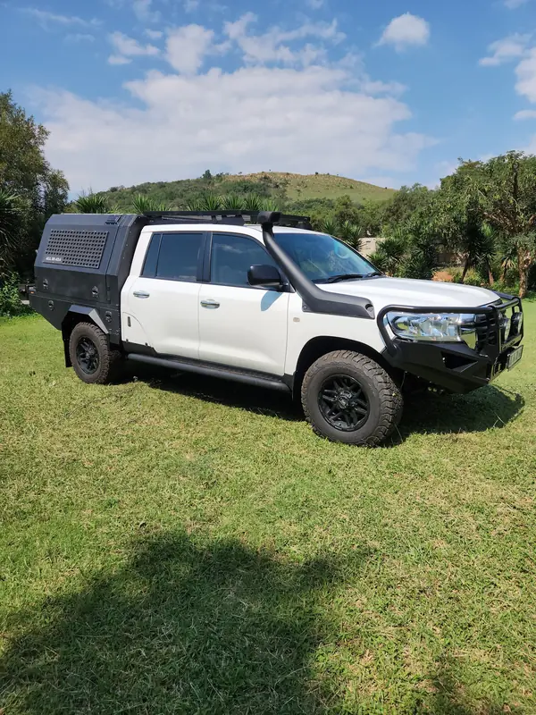 White bakkie with an All In 4x4 canopy
