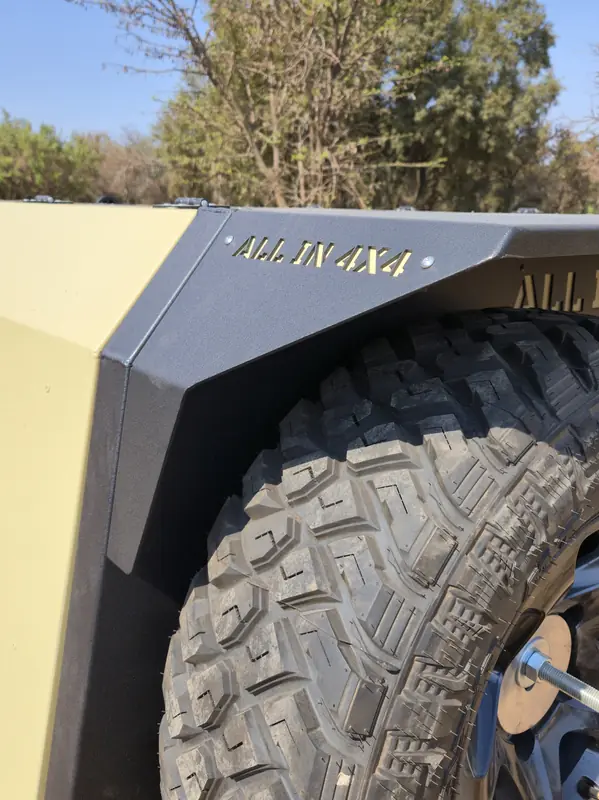 All In 4x4 tray corner and mudguard detail